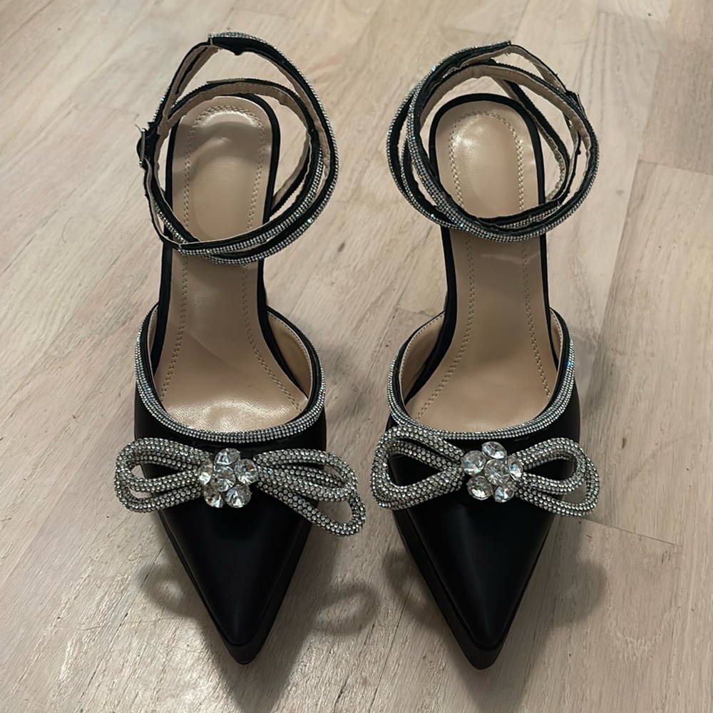 NIB Rhinestone Bow Diamond Ankle Strap Slingback Platform Pumps size 9